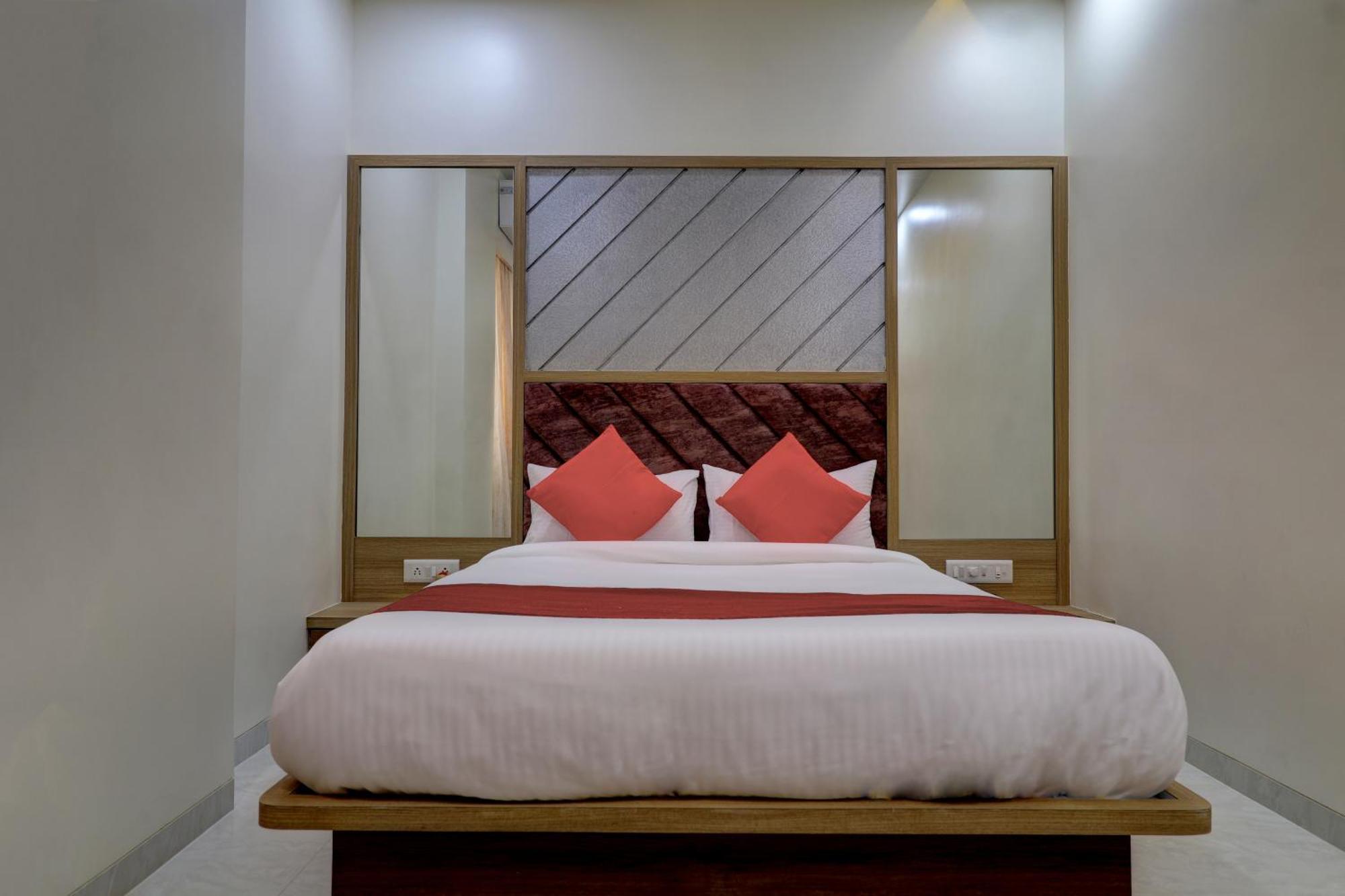 Victory Inn Turambhe Экстерьер фото